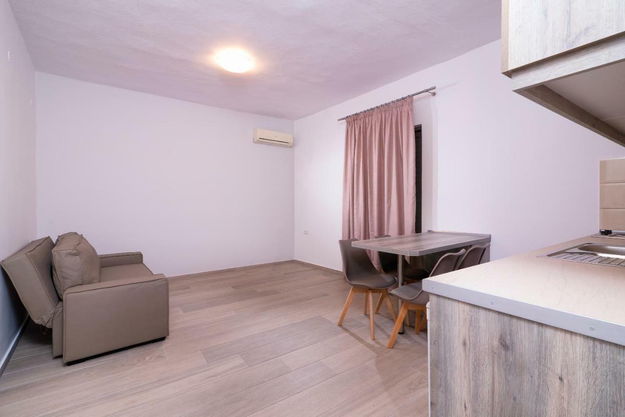 Kentrikon Rooms III & Mint House Λιμενάρια Εξωτερικό φωτογραφία